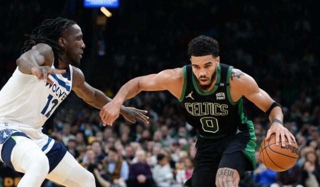 竞技宝app下载-摆脱膝盖酸痛！塔图姆开启疯狂三月：场均33+6够狠